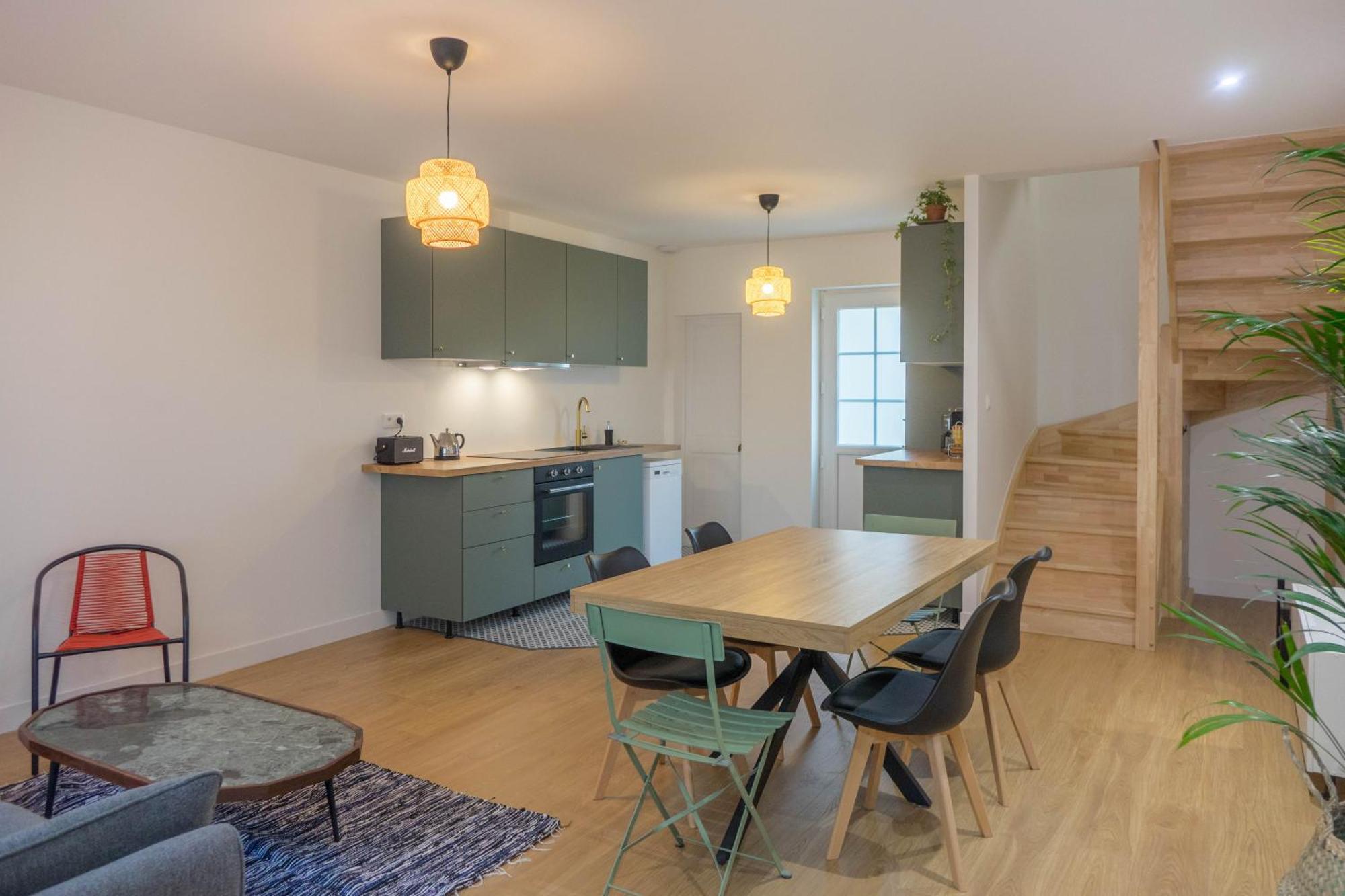 Beau Quartier Et Central, Maison Spacieuse Avec Cour, 3 Chambres, 3 Salles De Bains A 10 Min A Pied De La Gare Ορλεάνη Εξωτερικό φωτογραφία