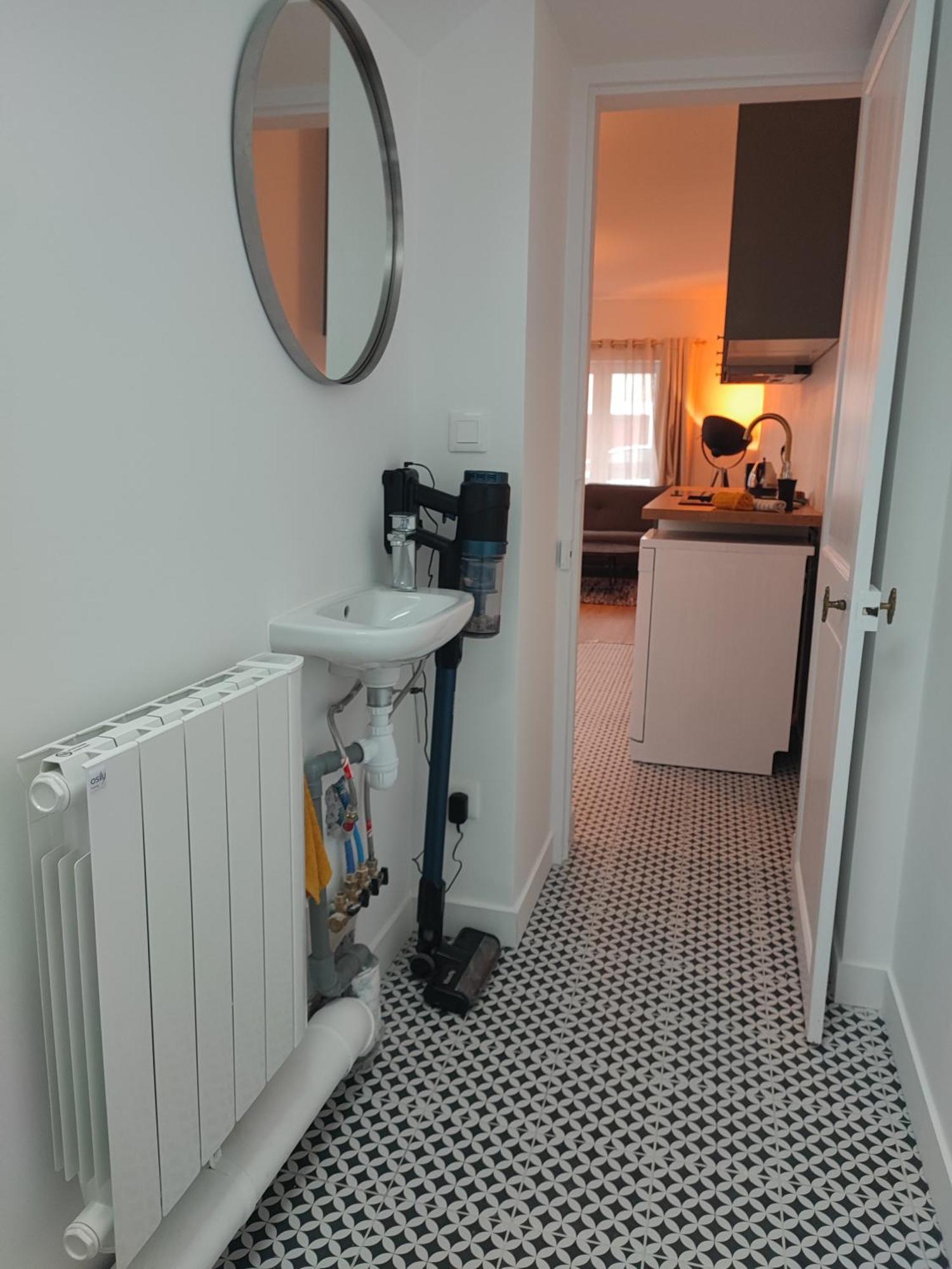 Beau Quartier Et Central, Maison Spacieuse Avec Cour, 3 Chambres, 3 Salles De Bains A 10 Min A Pied De La Gare Ορλεάνη Εξωτερικό φωτογραφία